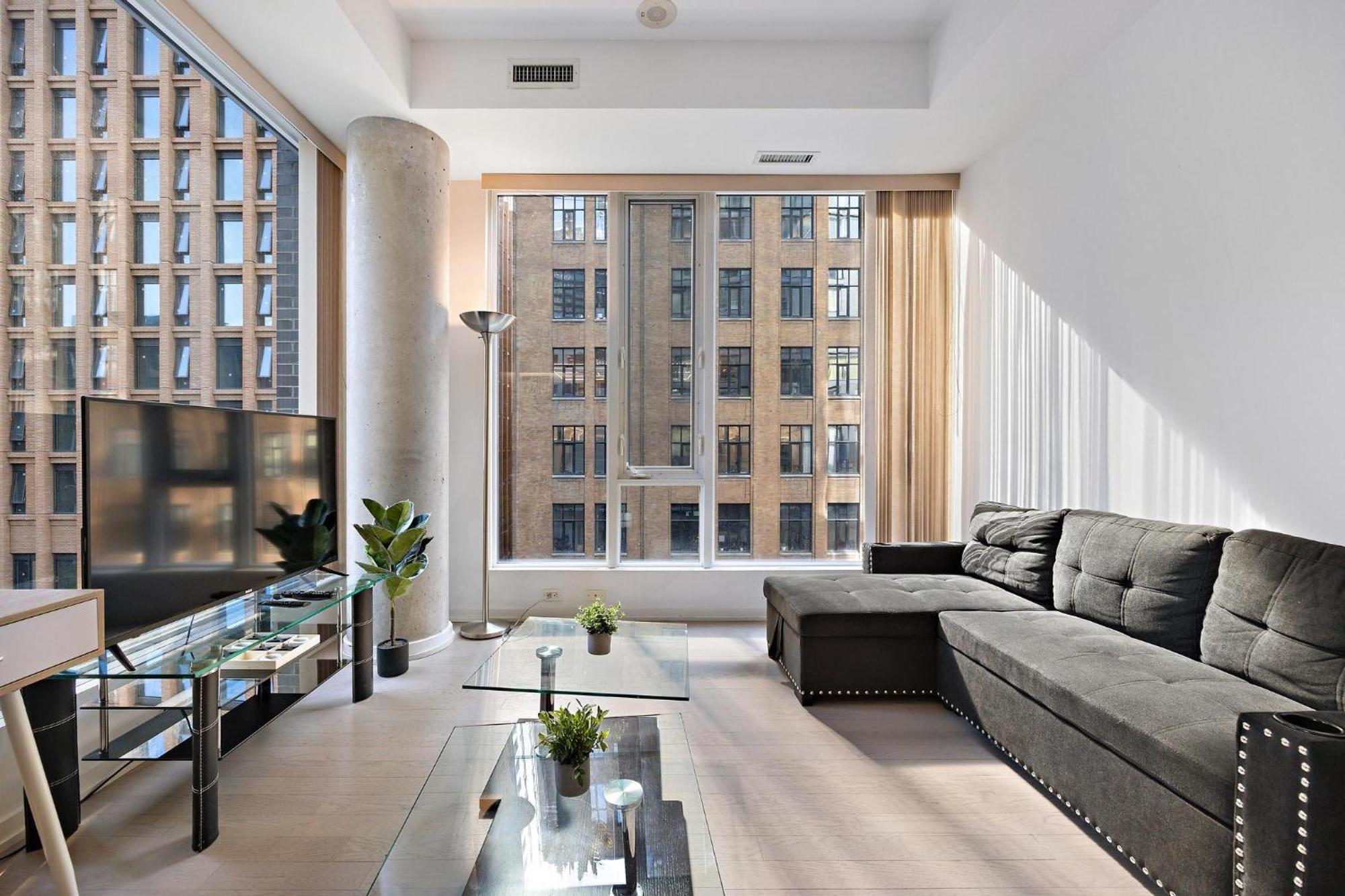 Trendy 1Bedroom Downtown Toronto Condo Exterior photo